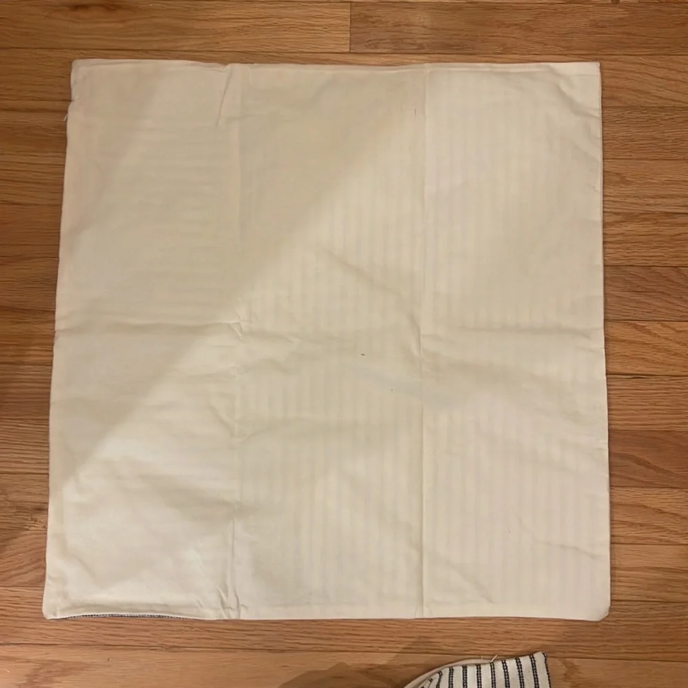 NWOT - 2 pillow covers large modern stripe